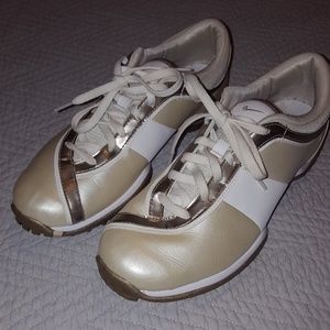 Women's Nike Golf shoe